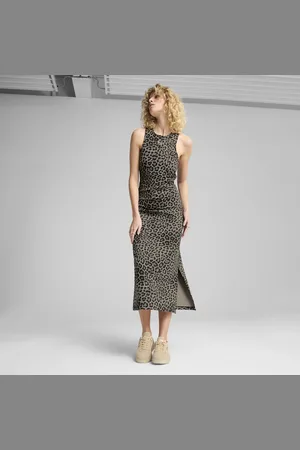 PUMA LEO LUXE Slim Kleid mit Allover-Print Damen | Mit Animal Print | | Größe: L