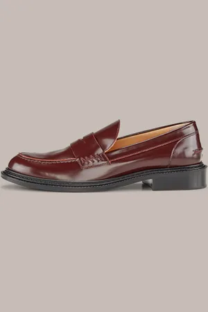 Windsor Loafer aus Kalbnappaleder in Rotbraun by Unützer