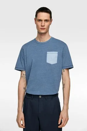 Zara Indigoblaues t-shirt mit brusttasche