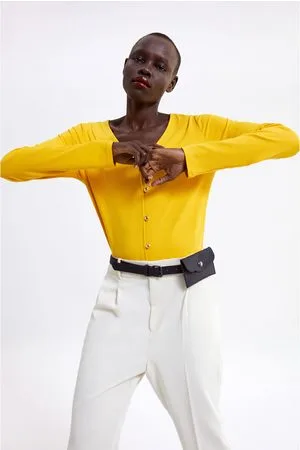Zara Shirt mit goldfarbenen knöpfen